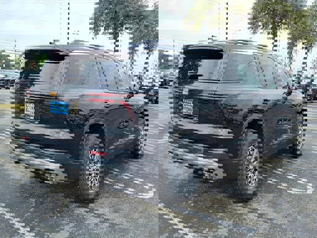 New 2026 Chevrolet Traverse LT w/ Driver Confidence Package image 6