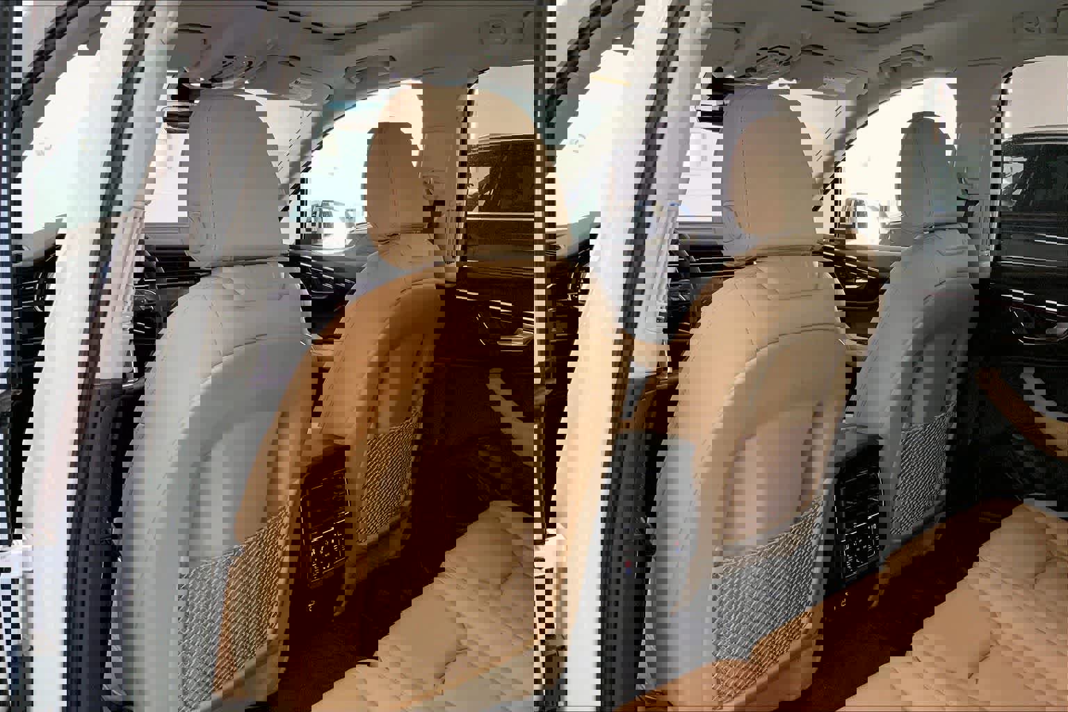 Certified 2025 Audi Q7 3.0T Premium Plus image 11