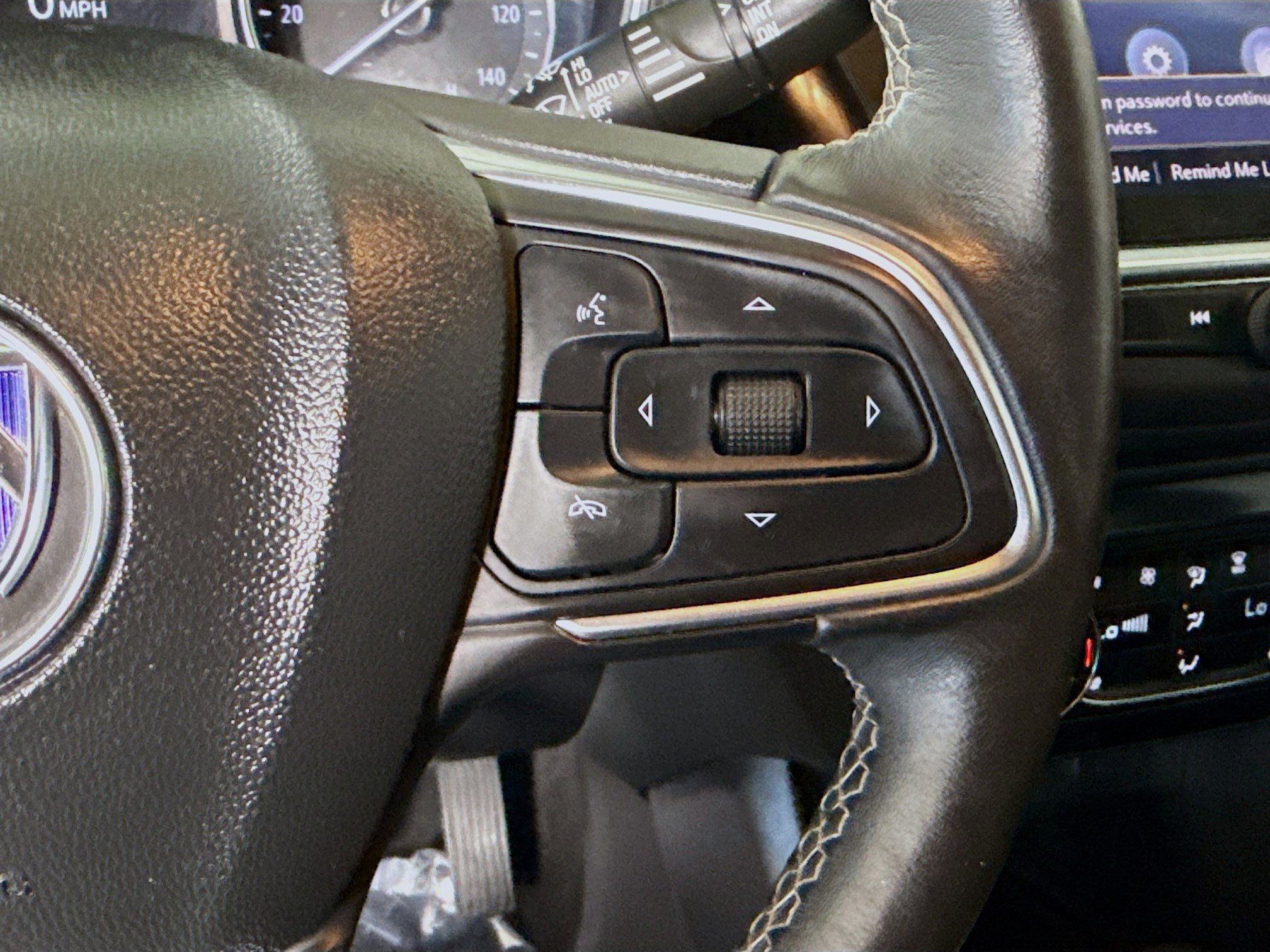 Used 2022 Buick Encore GX Essence w/ Advanced Technology Package image 15