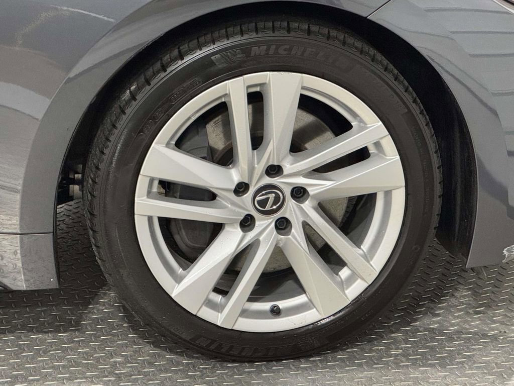 Used 2024 Lexus IS 300 300 w/ Comfort Package image 10