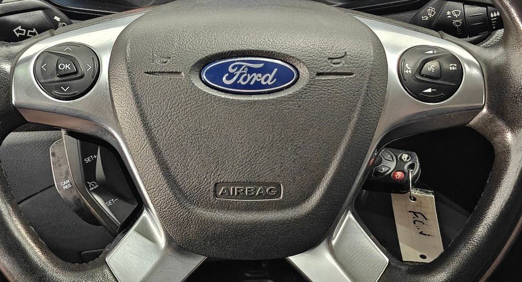 Used 2017 Ford Transit 150 130 Low Roof RWD image 5