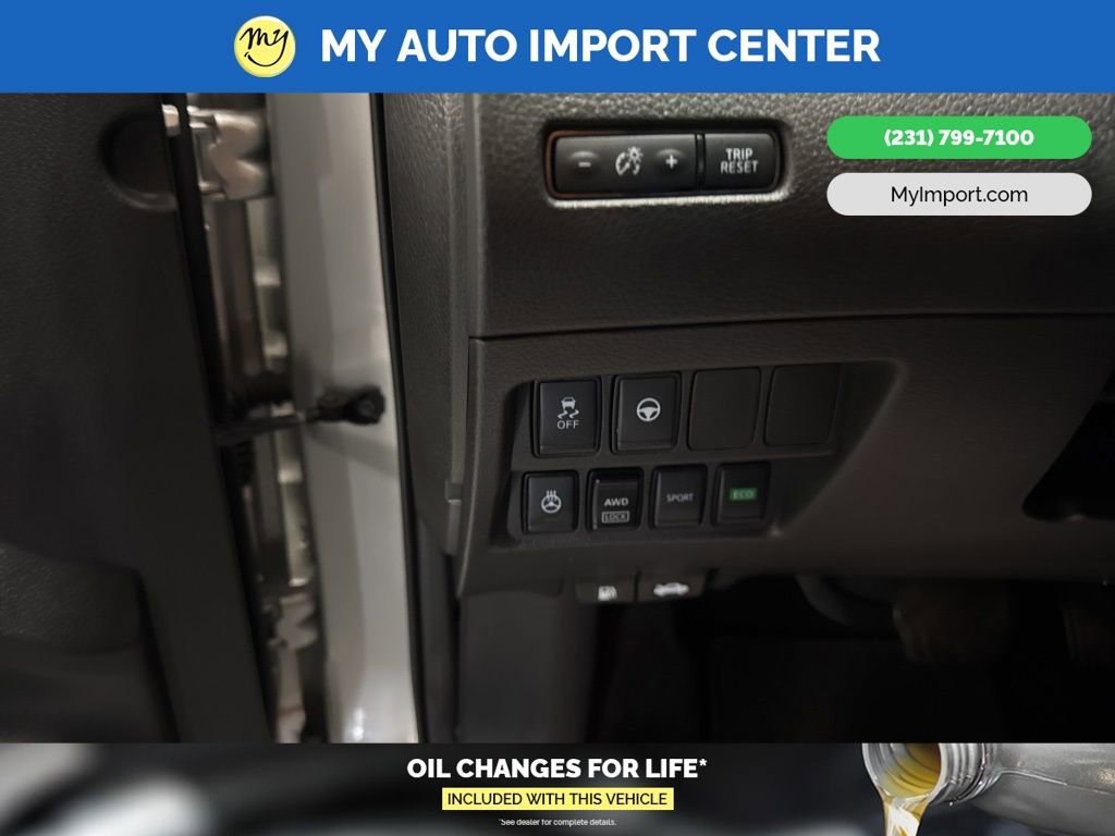 Used 2022 Nissan Rogue Sport SV w/ Technology Package image 16