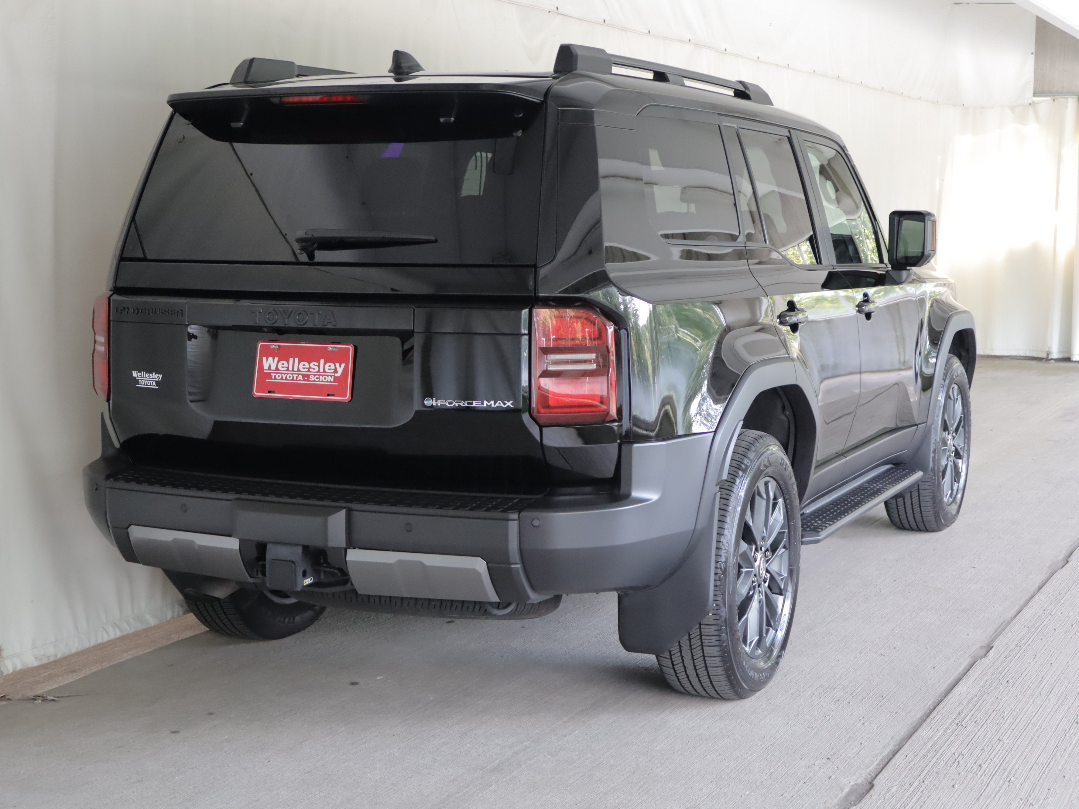 Used 2025 Toyota Land Cruiser w/ Premium Package AWD/4WD image 7