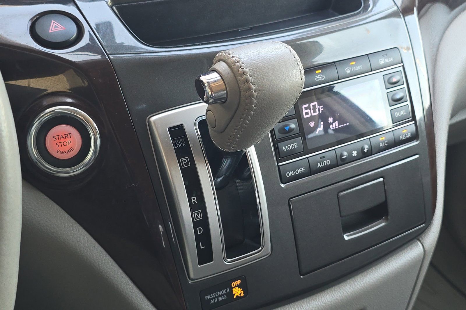 Used 2012 Nissan Quest SL FWD image 22