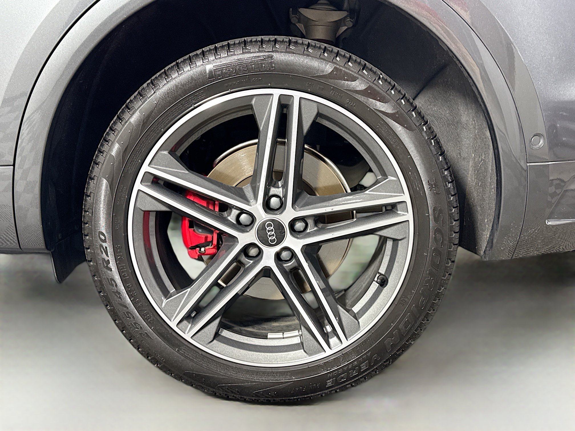 Used 2024 Audi Q5 e Prestige AWD/4WD image 31