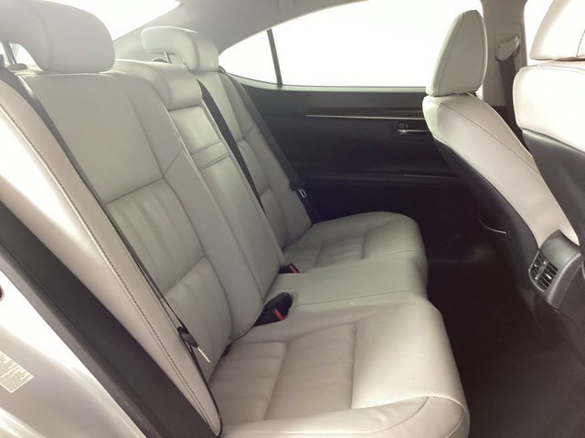 Used 2017 Lexus ES 350 w/ Luxury Package FWD image 24