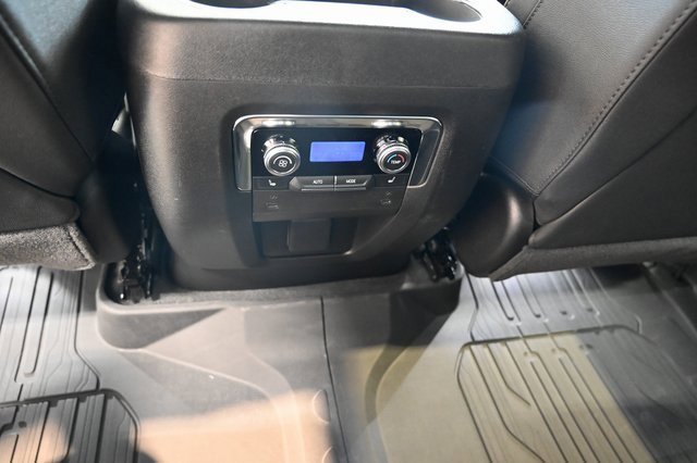 New 2026 GMC Yukon XL Elevation image 25