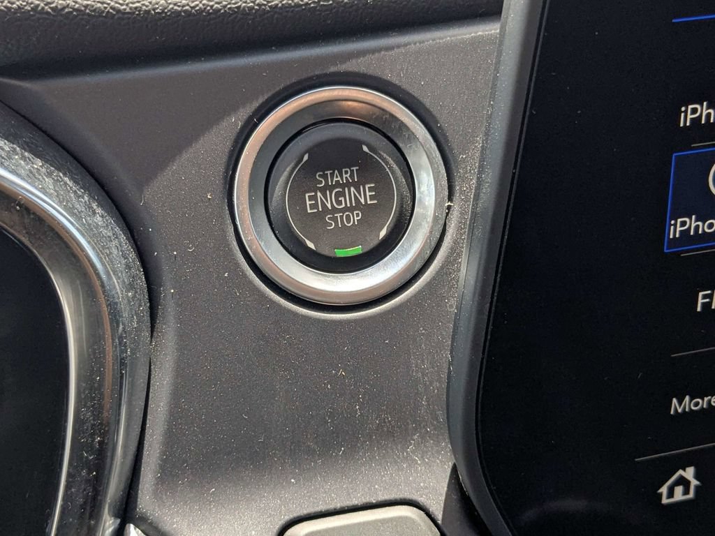 Used 2025 Chevrolet Blazer LT FWD image 27