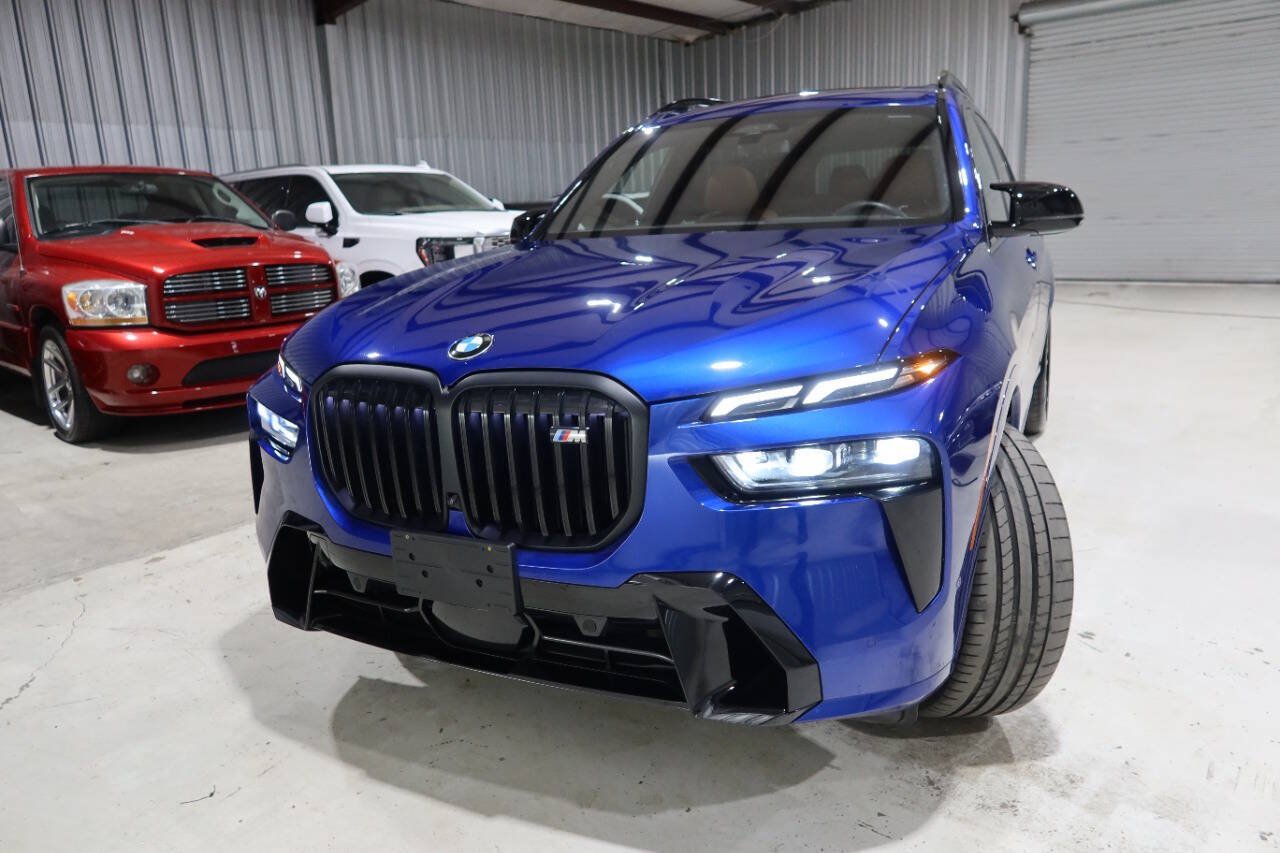 Used 2025 BMW X7 M60i AWD/4WD image 44