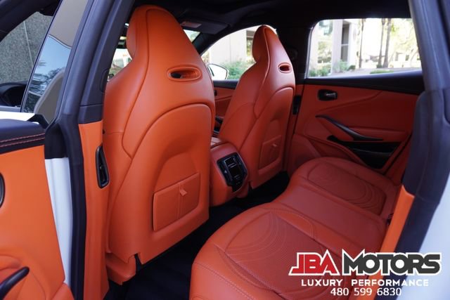 Used 2022 Aston Martin DBX image 6