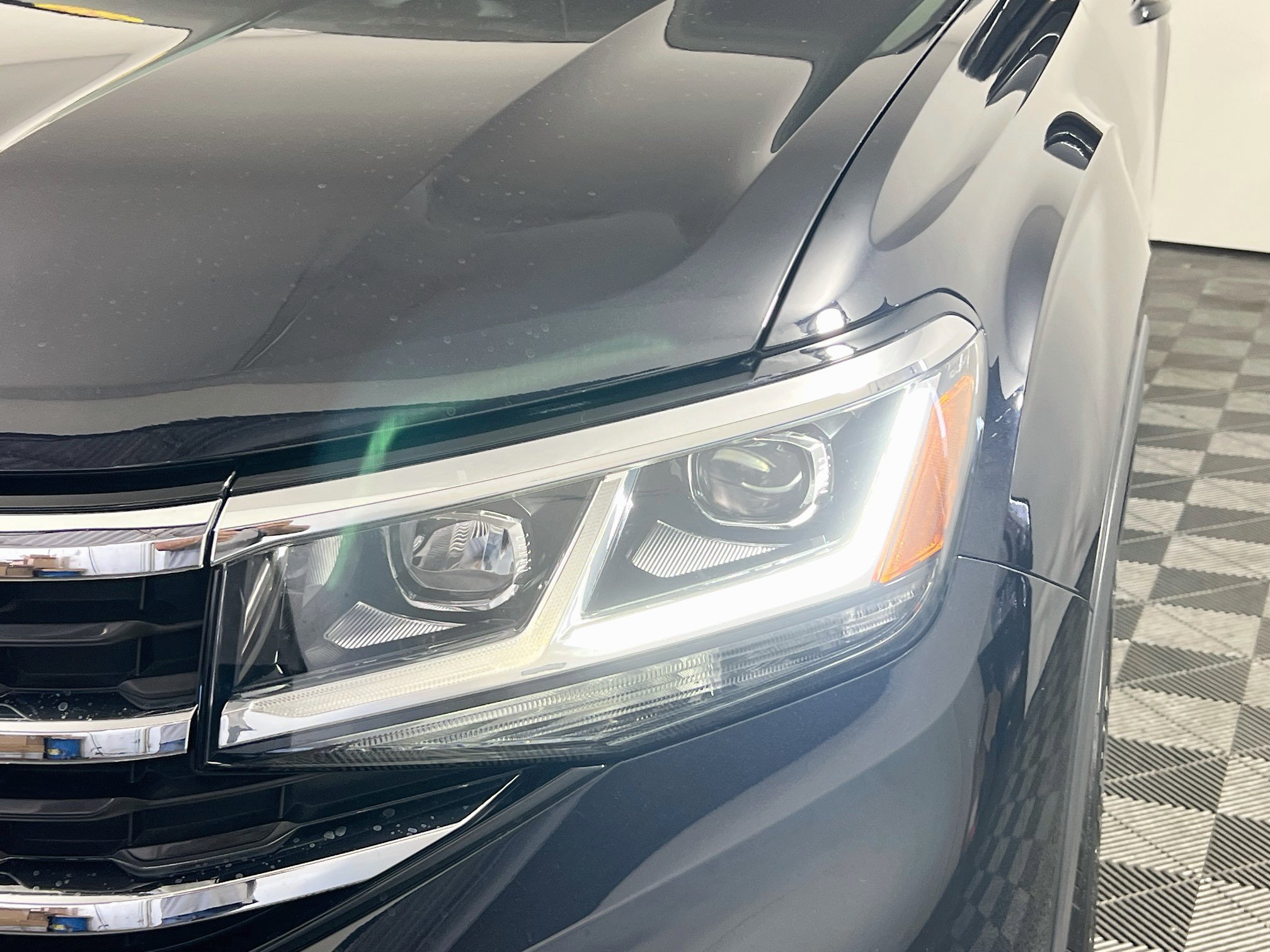 Used 2023 Volkswagen Atlas SE FWD image 11