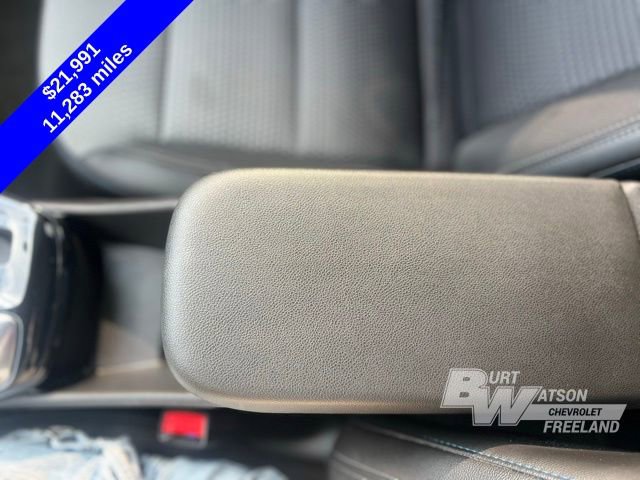 Used 2025 Chevrolet Trax LT image 18