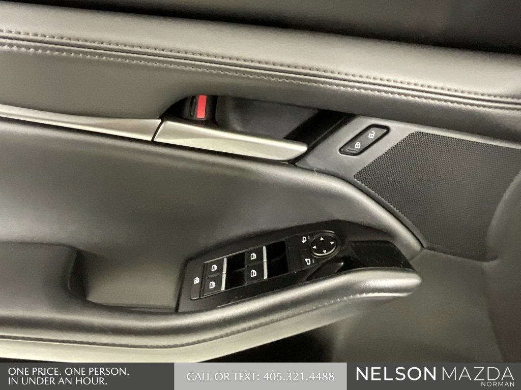 Used 2025 MAZDA MAZDA3 s image 21