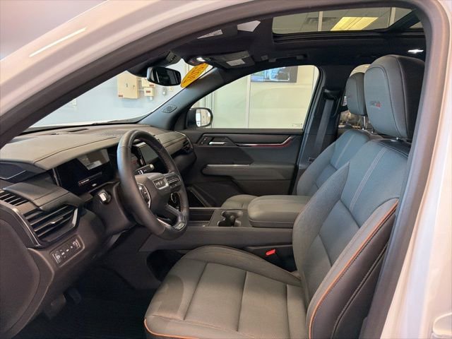 Used 2025 GMC Acadia AT4 w/ Luxury Package image 15