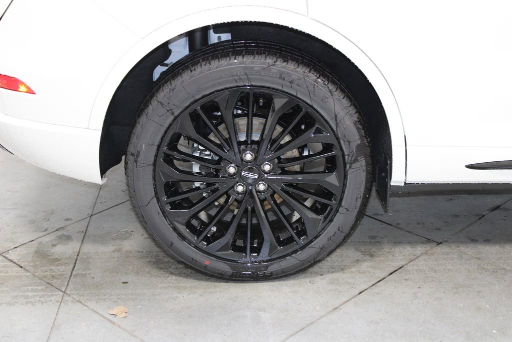 New 2026 Lincoln Corsair Reserve image 13