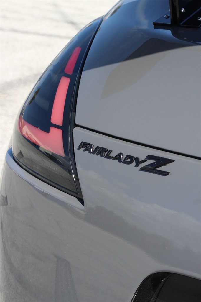 Used 2009 Nissan 370Z Touring w/ Sport Pkg image 10