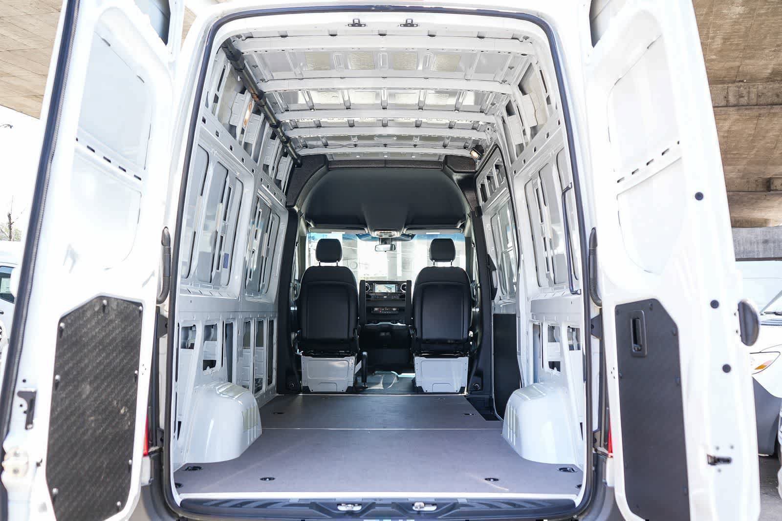 New 2025 Mercedes-Benz Sprinter 2500 image 27