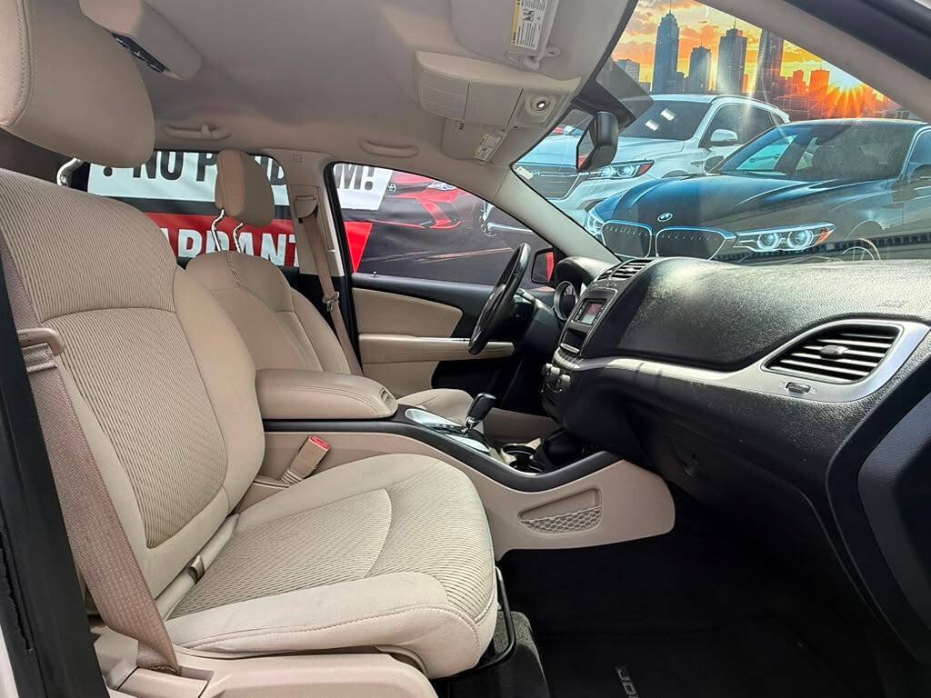 Used 2013 Dodge Journey SXT w/ Flexible Seating Group FWD image 5