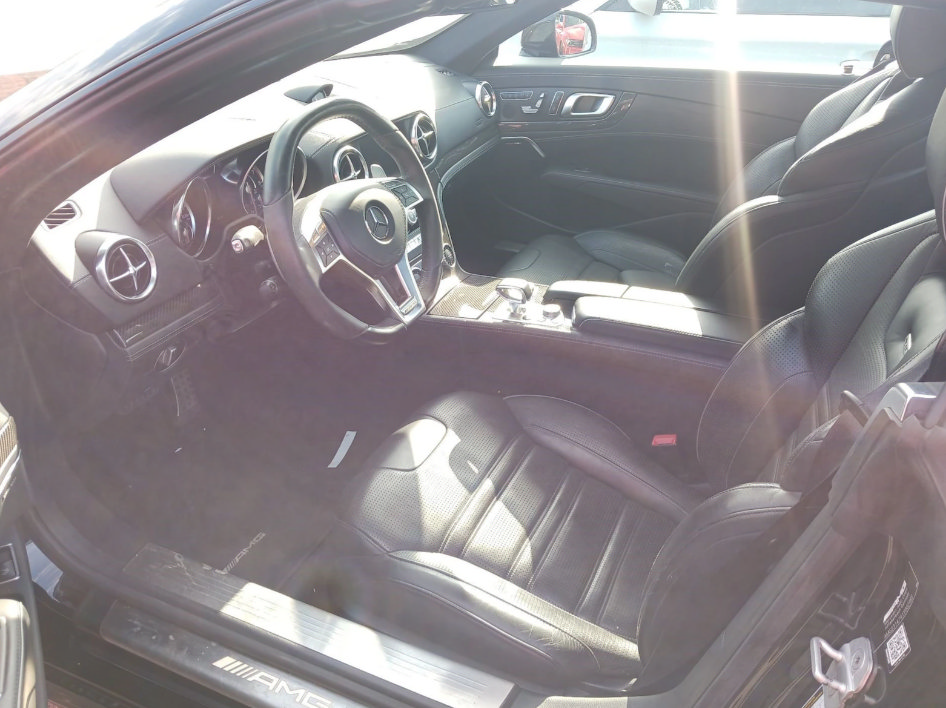 Used 2015 Mercedes-Benz SL 63 AMG image 6