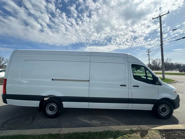 Used 2026 Mercedes-Benz Sprinter 2500 image 6