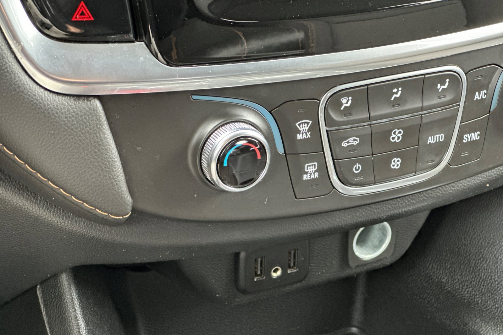 Used 2020 Chevrolet Traverse LS image 30