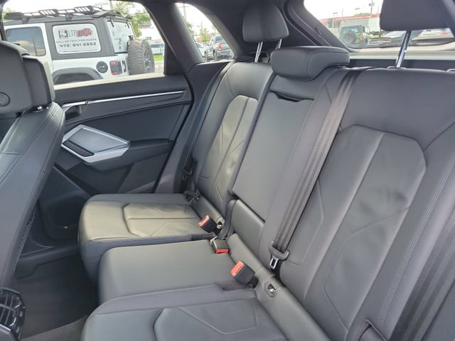 Used 2022 Audi Q3 2.0T Premium Plus w/ Premium Plus Package AWD/4WD image 16
