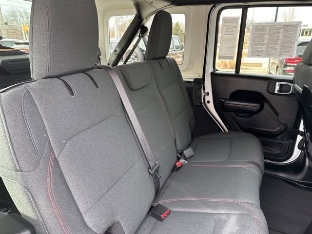 Used 2024 Jeep Wrangler Unlimited Rubicon AWD/4WD image 16