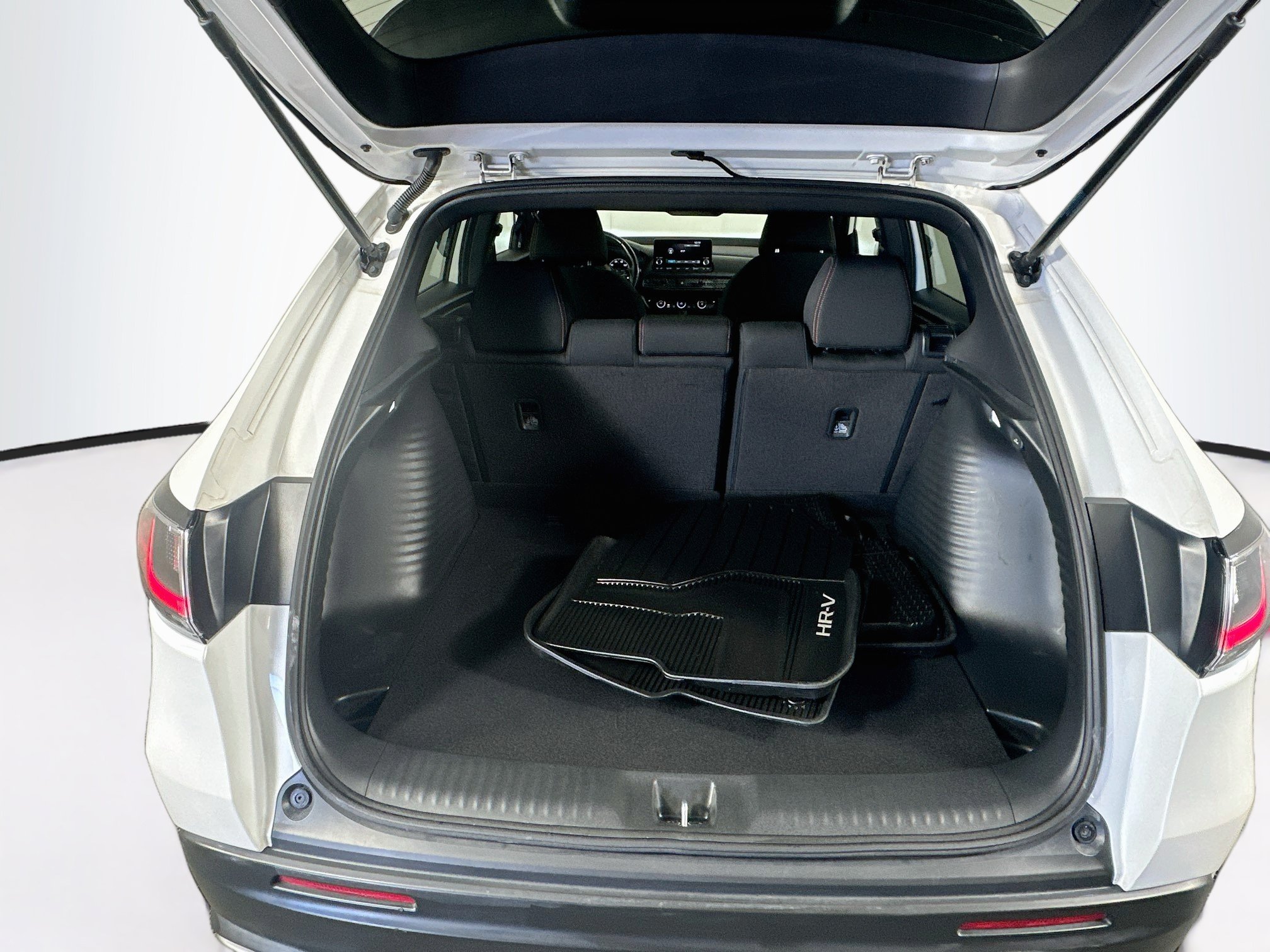 Used 2023 Honda HR-V Sport image 27