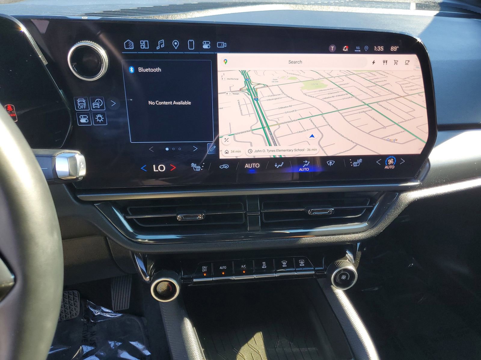 Used 2024 Chevrolet Equinox EV RS image 29