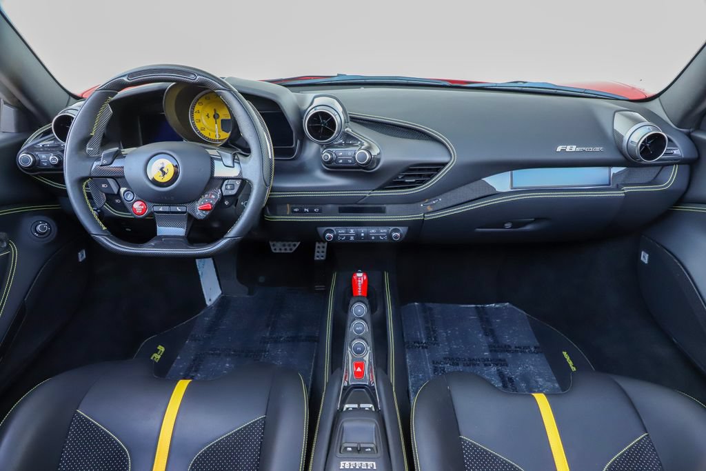Certified 2022 Ferrari F8 Tributo RWD image 4