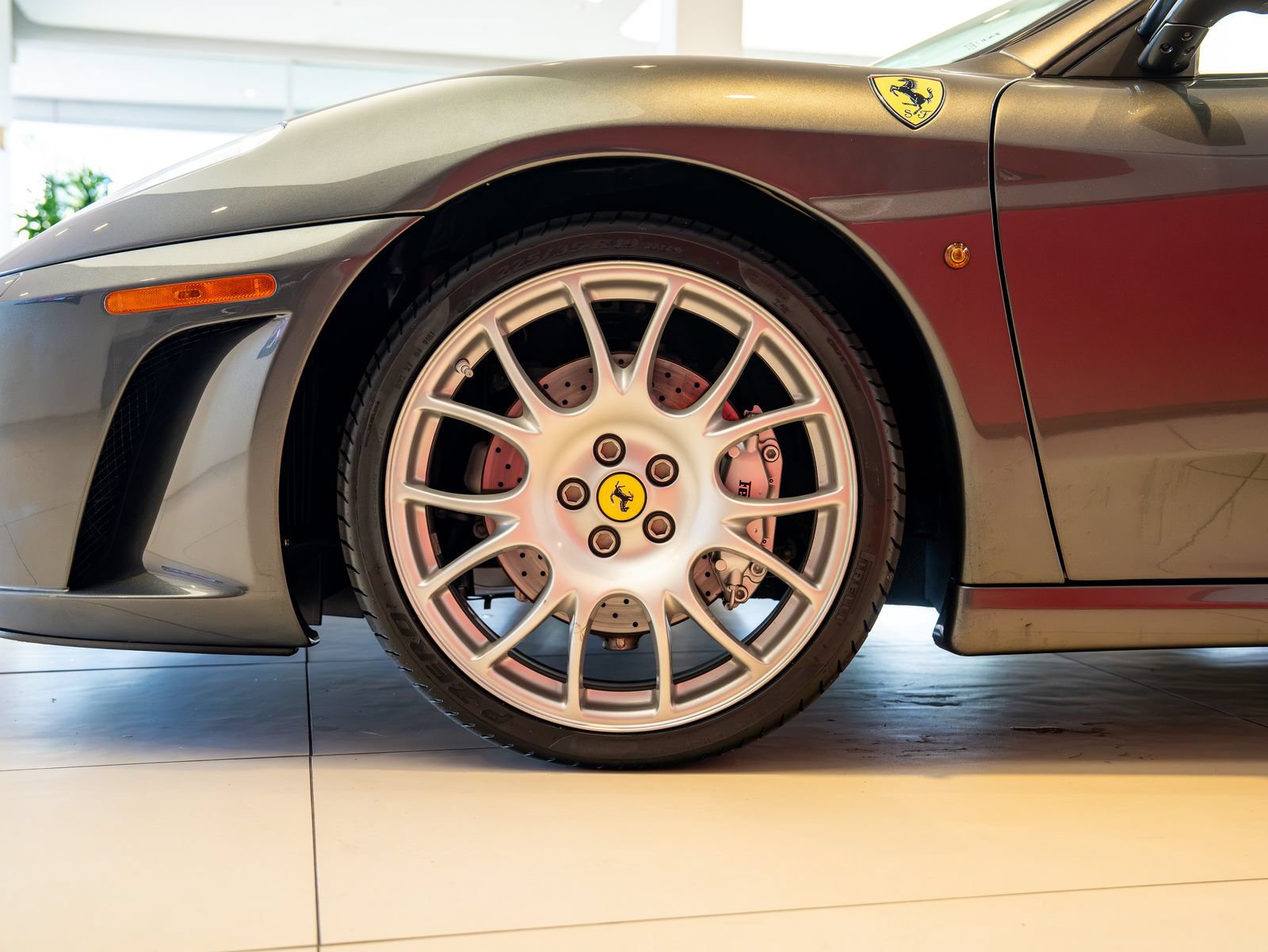 Used 2005 Ferrari F430 Spider RWD image 3