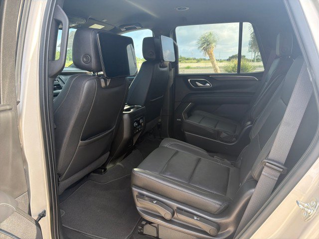 Used 2022 Chevrolet Tahoe LT w/ Luxury Package RWD image 11