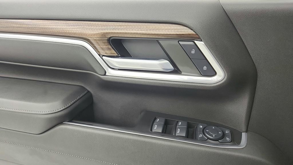 Used 2024 Chevrolet Silverado 2500 LT w/ Texas Edition AWD/4WD image 27