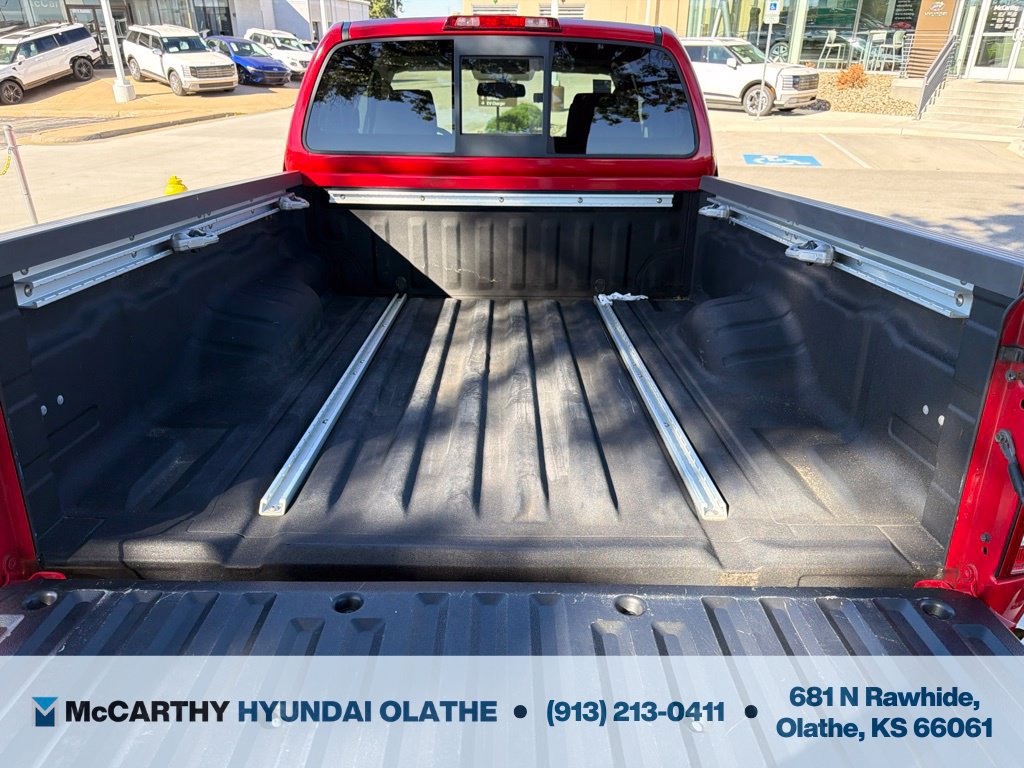 Used 2011 Nissan Frontier SV w/ SV Premium Utility Pkg RWD image 11