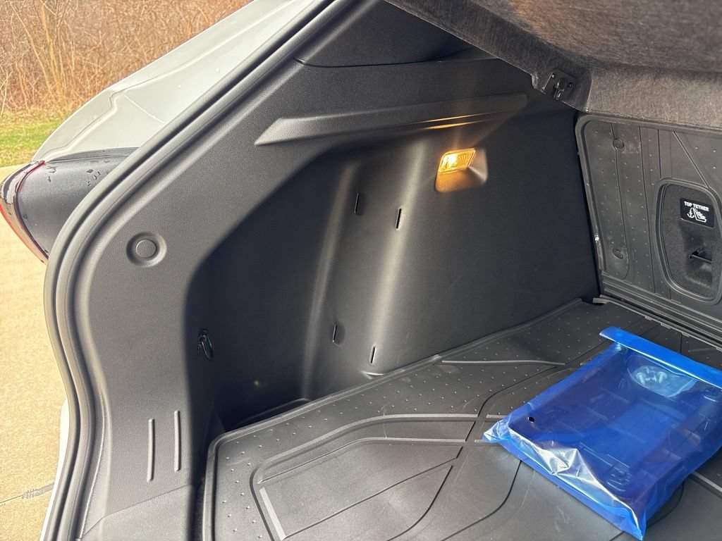 New 2026 Chevrolet Trax RS w/ Sunroof Package FWD image 47