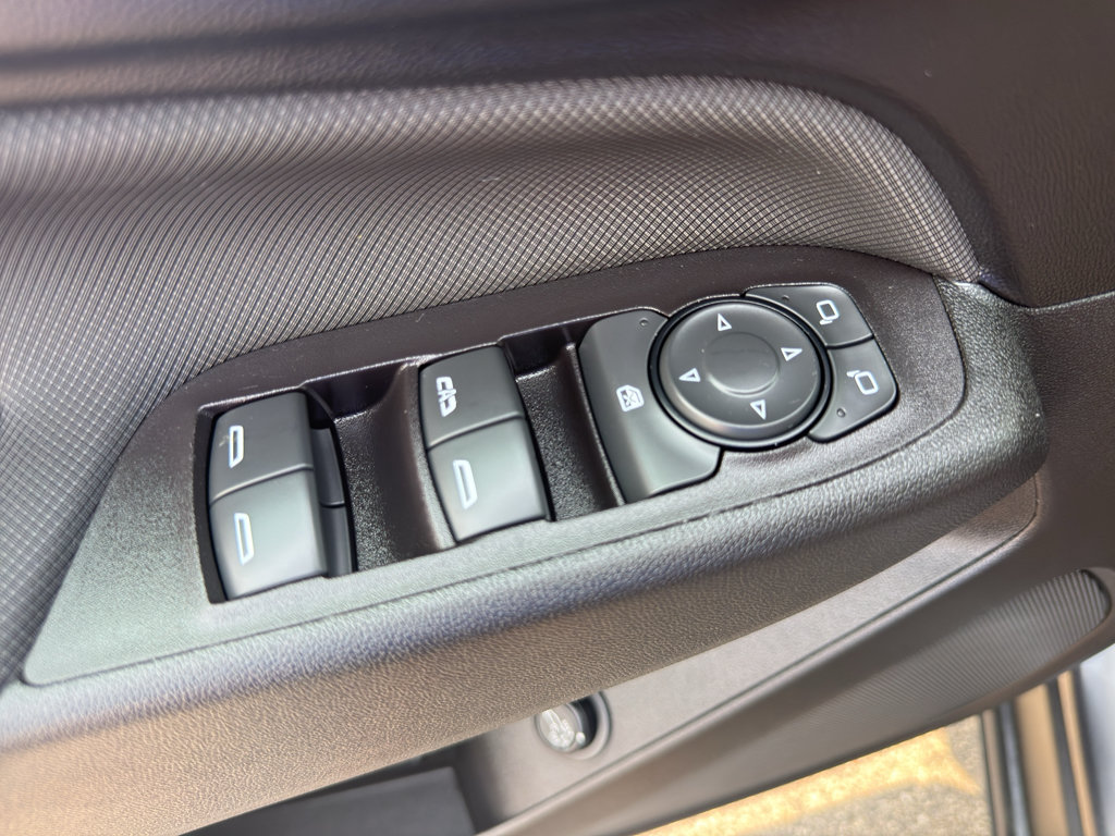 Certified 2022 Chevrolet Equinox RS w/ Infotainment Package AWD/4WD image 12