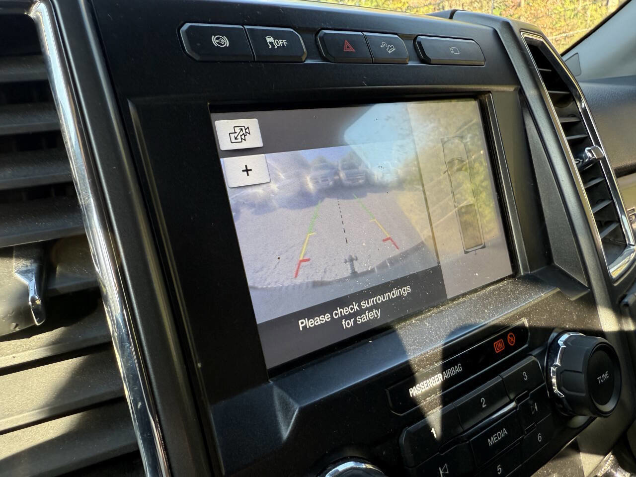 Used 2017 Ford F350 XLT w/ FX4 Off-Road Package image 34