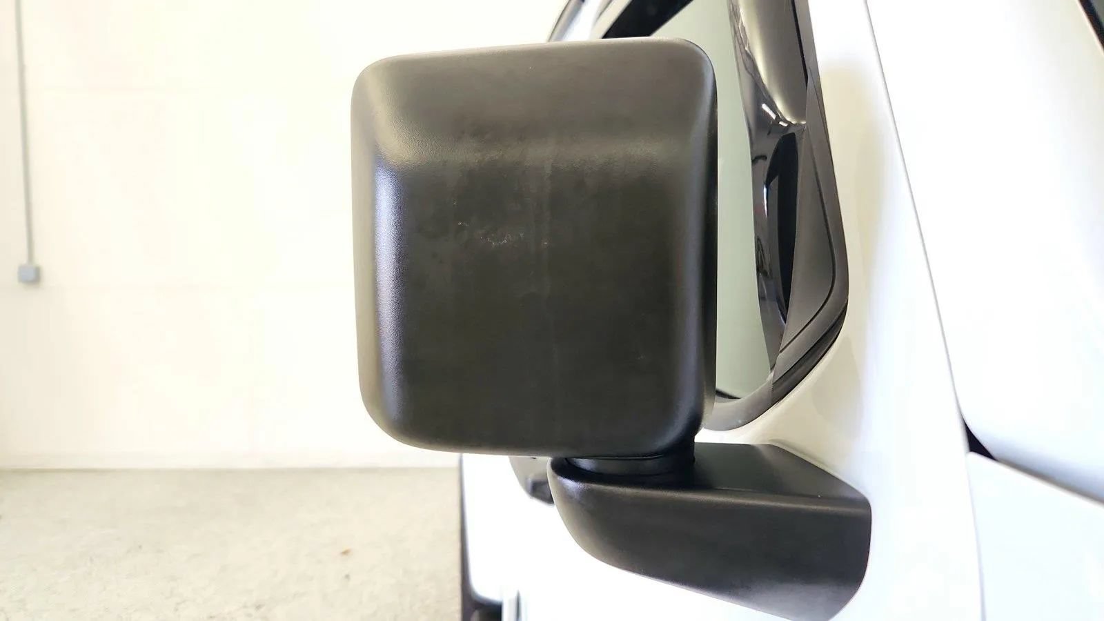 Used 2022 Jeep Wrangler Unlimited Sahara AWD/4WD image 18