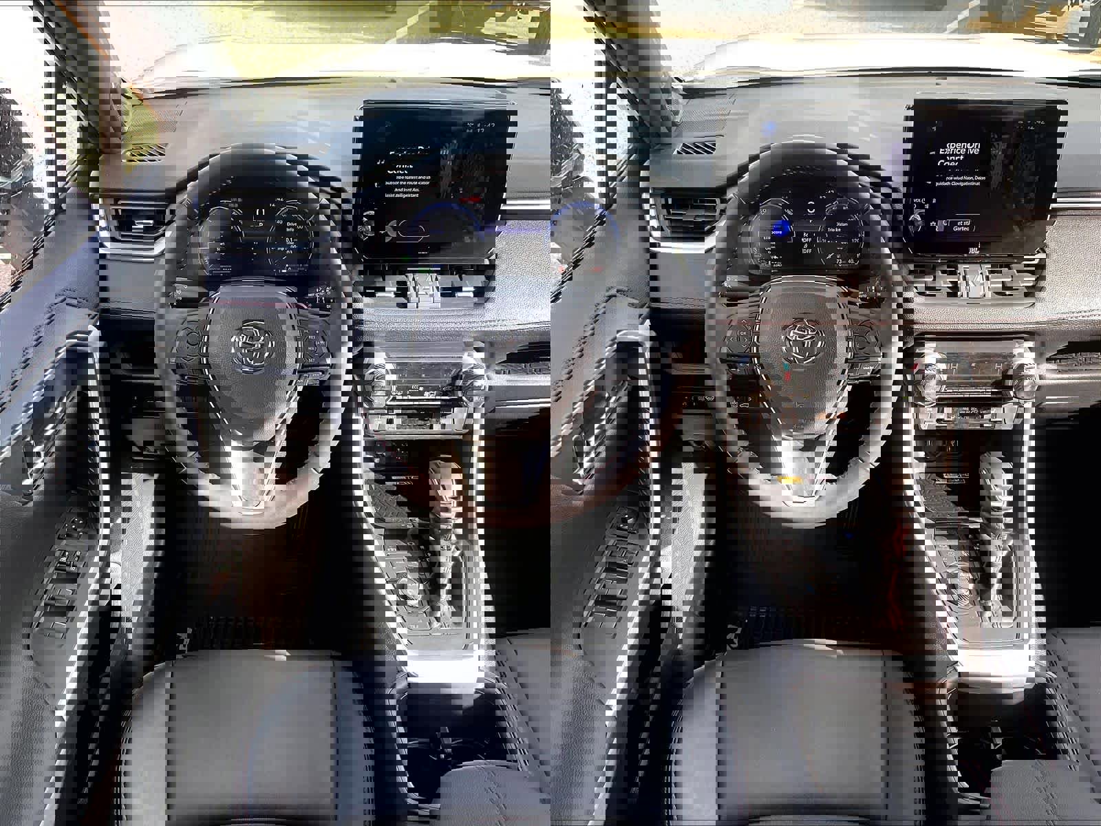 Used 2023 Toyota RAV4 XSE image 17