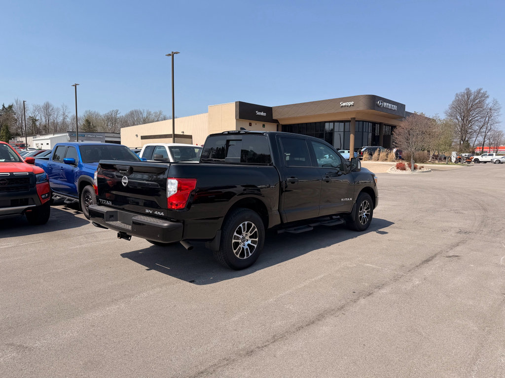 Certified 2024 Nissan Titan SV w/ SV Convenience Package image 4