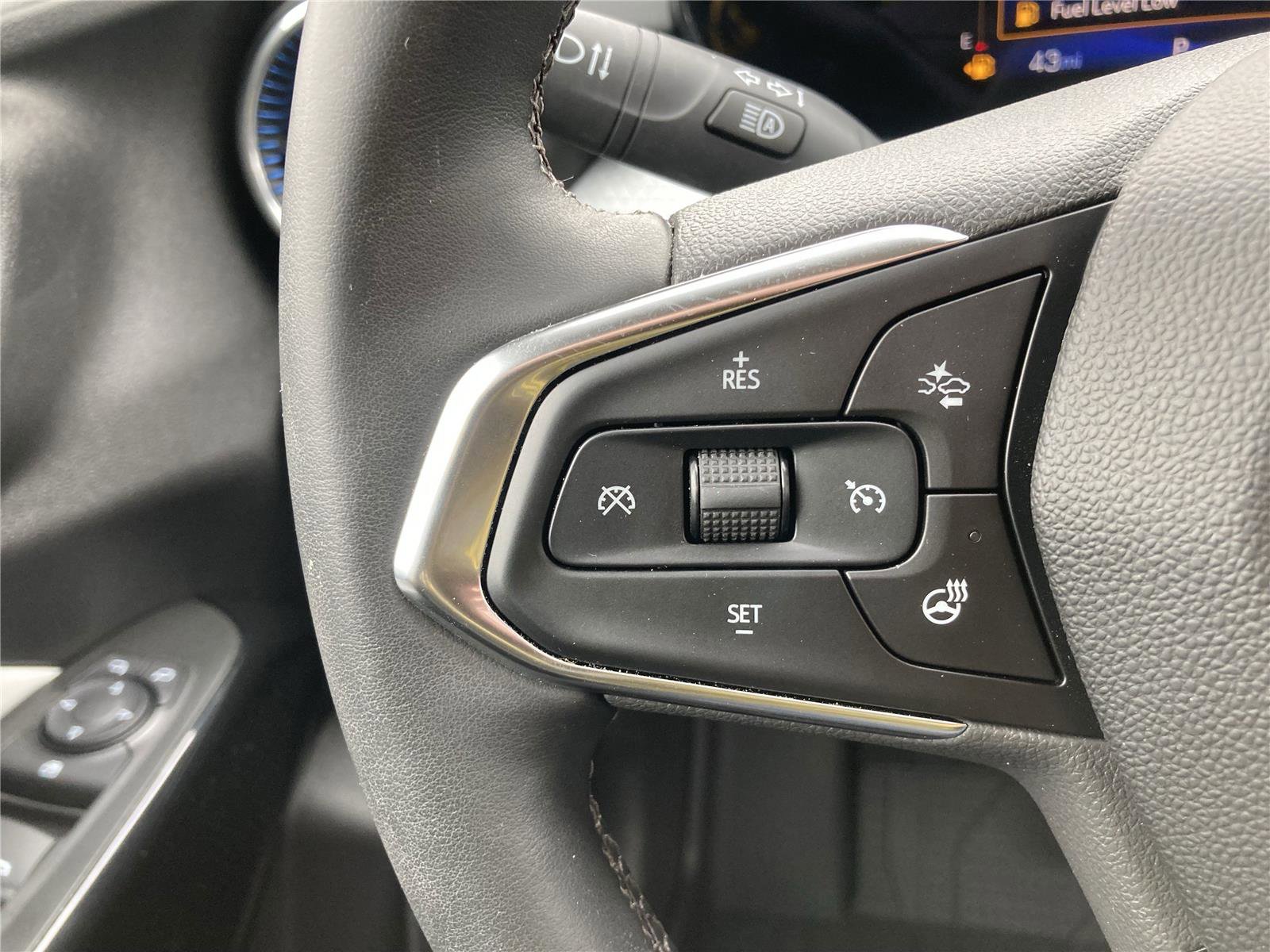 Used 2024 Chevrolet Trax LT w/ Driver Confidence Package image 22