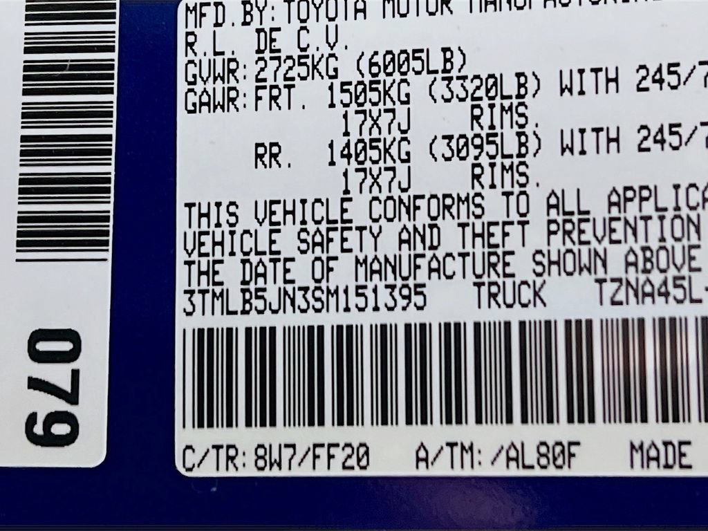 Certified 2025 Toyota Tacoma SR5 AWD/4WD image 27