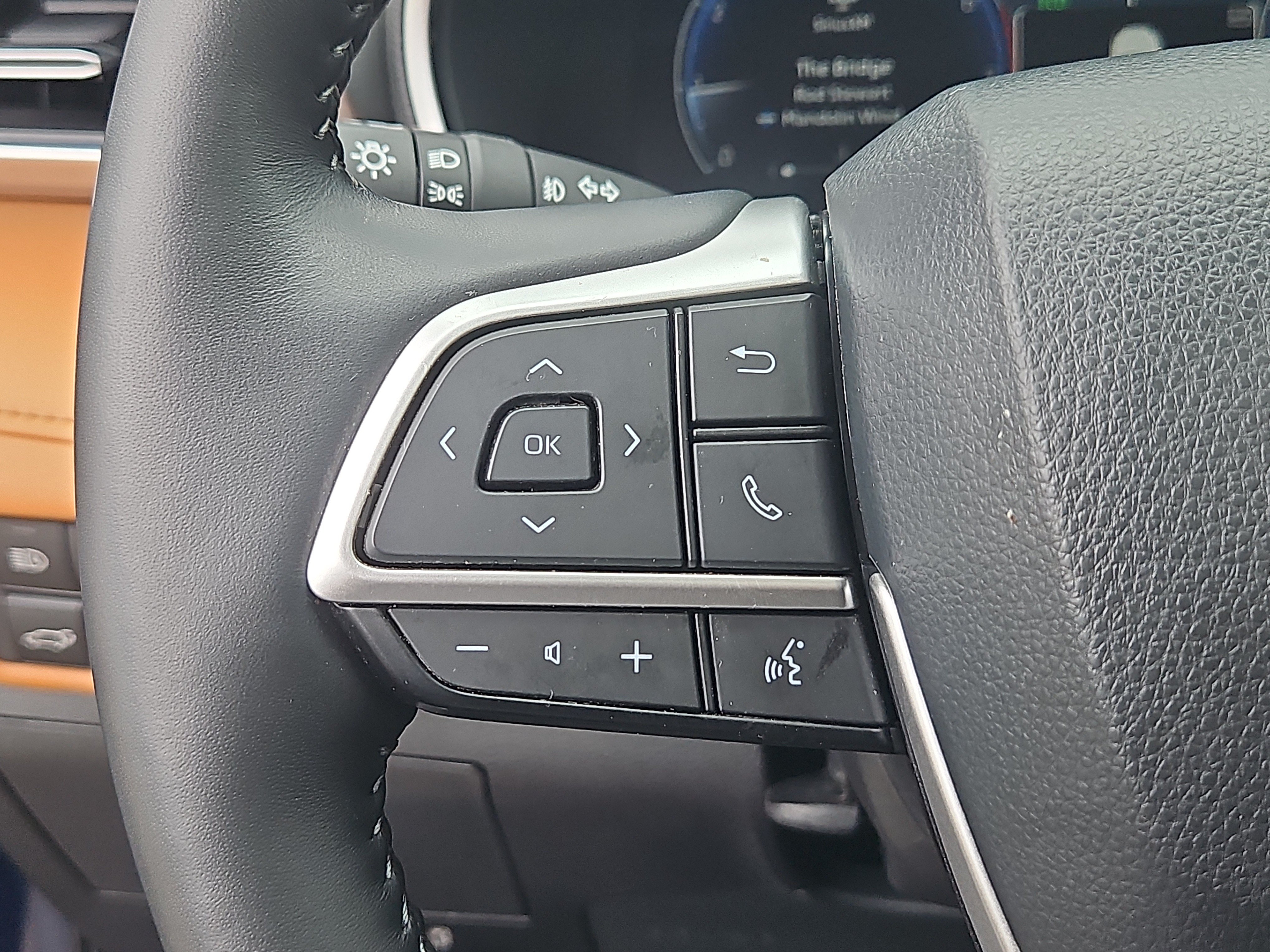 Used 2023 Toyota Highlander Platinum AWD/4WD image 20
