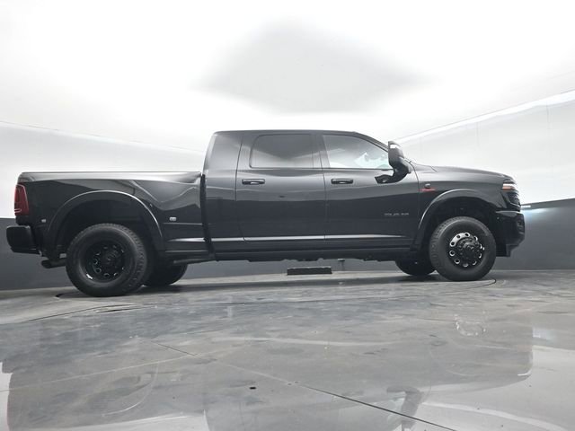 Used 2025 RAM 3500 Limited AWD/4WD image 57