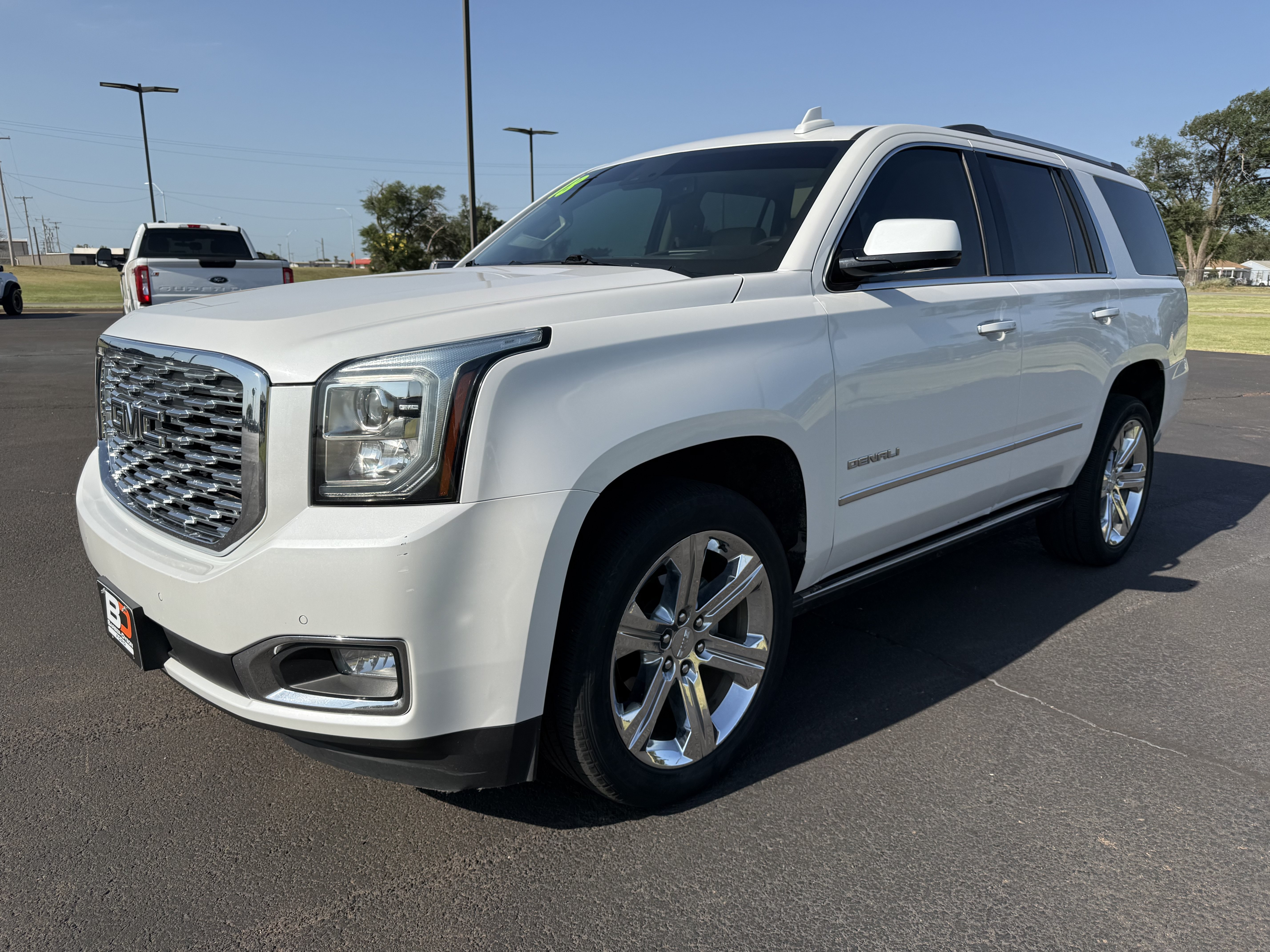 Used 2018 GMC Yukon Denali w/ Open Road Package AWD/4WD image 1