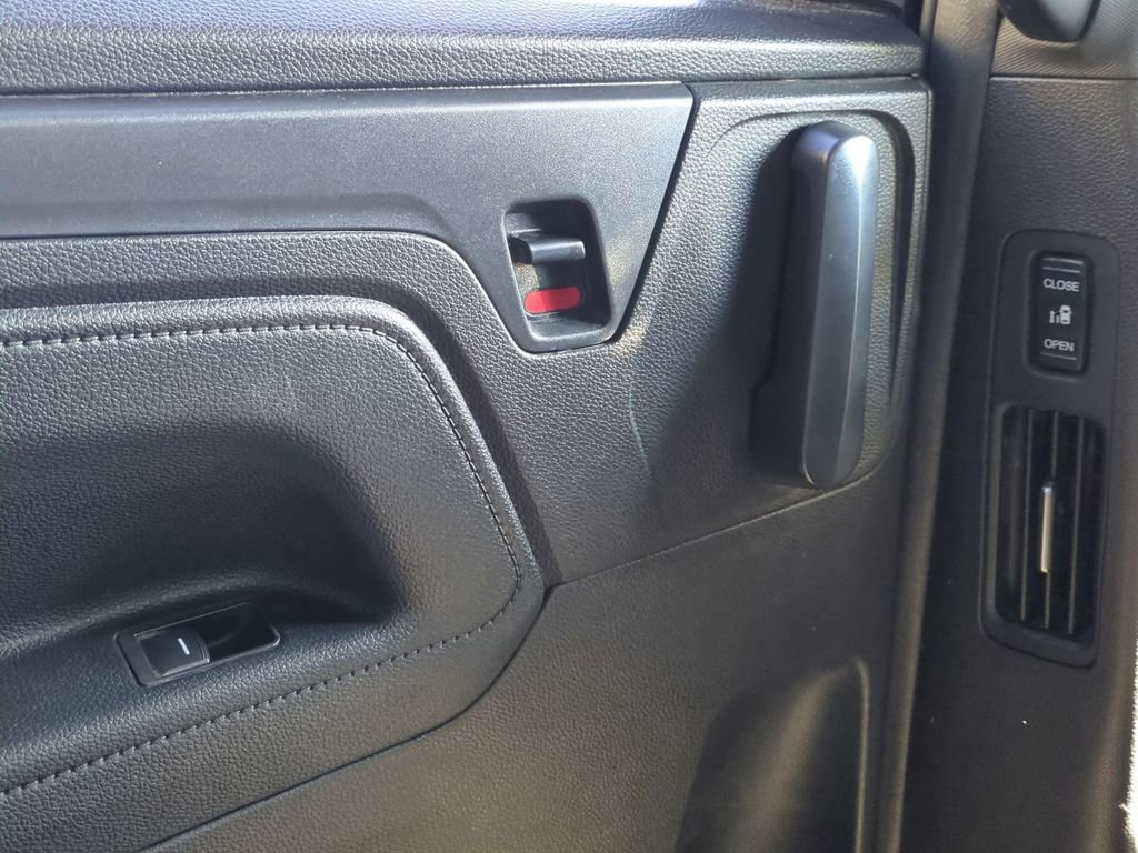 Used 2025 Honda Odyssey Sport-L image 23