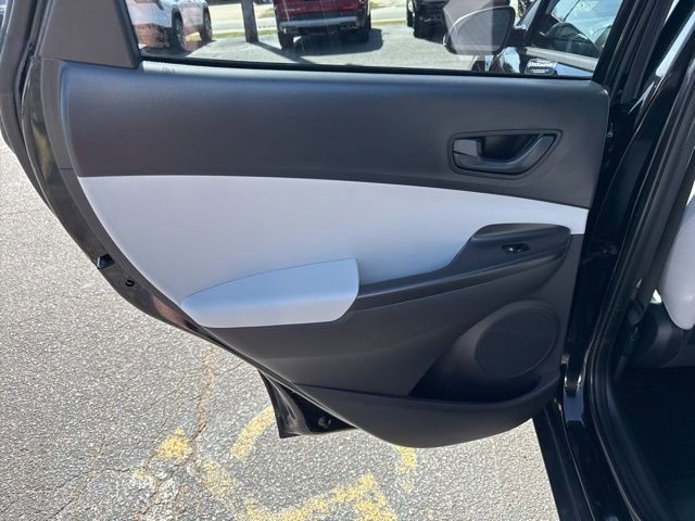 Used 2023 Hyundai Kona SEL w/ Cargo Package FWD image 12