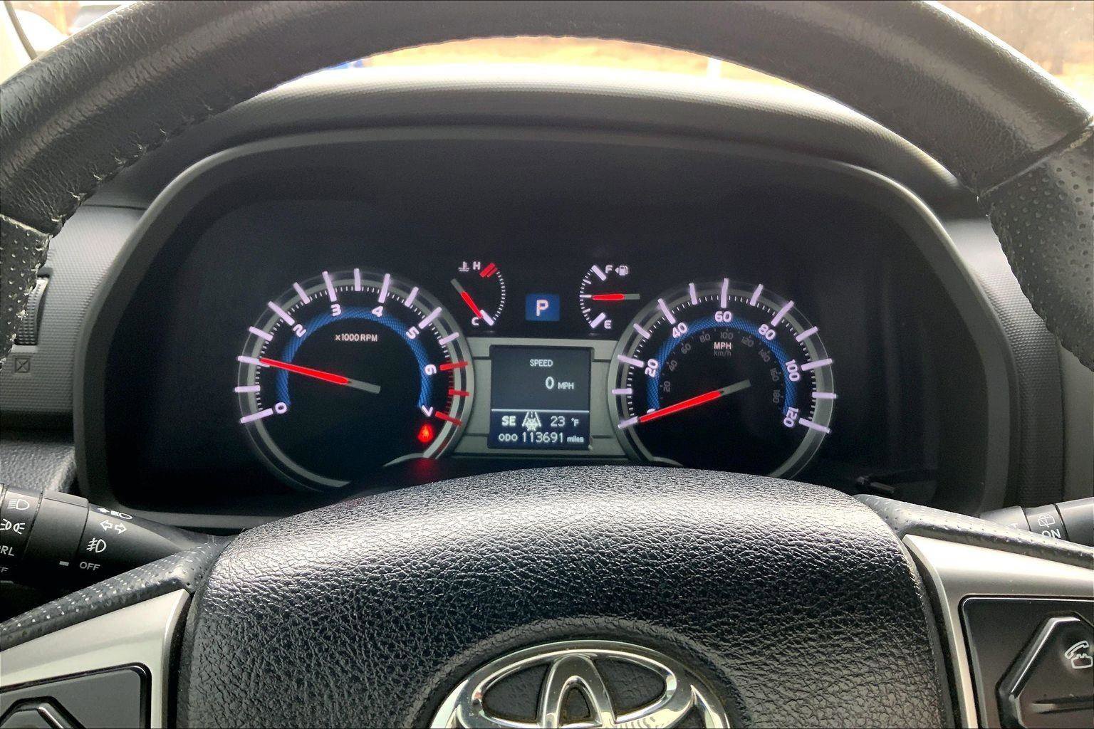 Used 2016 Toyota 4Runner SR5 image 18
