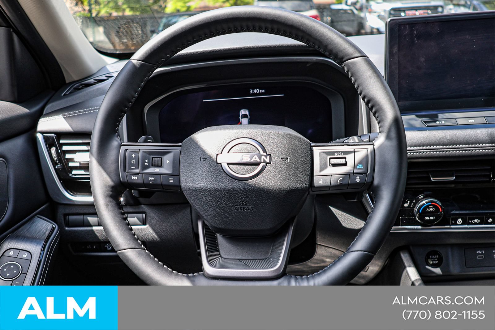 Used 2025 Nissan Rogue SL FWD image 24