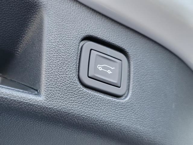 Used 2025 Chevrolet Blazer EV LT AWD/4WD image 10